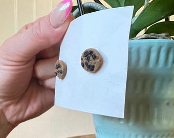 Örhängen med chokladkaka