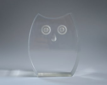 Mid-Century Clear Lucite Owl Paperweight Figurine, Super Mod Acrylic Owl Bookend