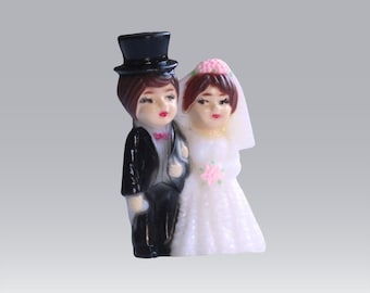 Vintage Mini Bride and Groom for Gift Package Adornments or Cake Topper