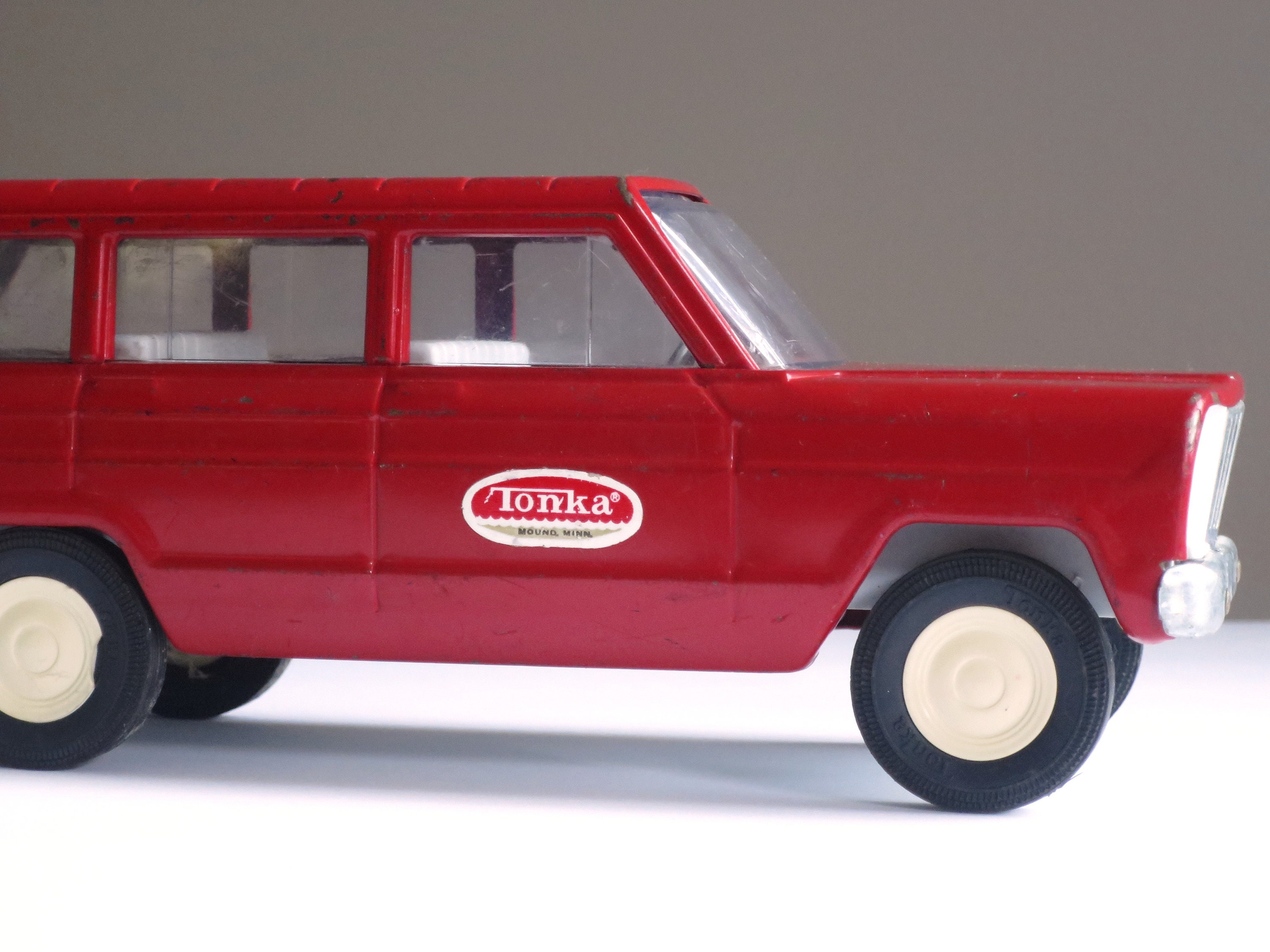 Tonka☆JEEPキャンピングカー☆ブリキ・VINTAGE Tonka☆JEEPキャンピングカー☆ブリキ・VINTAGE