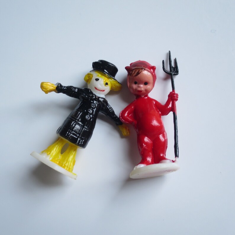 Mini Halloween Mini Figurines, set of 2, Spooky Dollhouse Mini Scarecrow, Hallows Eve Miniature image 5