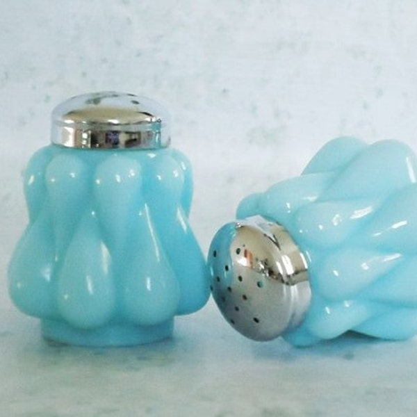 Fenton Teardrop Turquoise Aqua Milk Glass Shakers - Vintage 1950's Opaque Blue Salt and Pepper Shakers - Vintage Fenton Teardrop Shakers