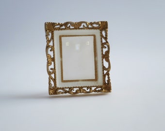 Vintage Mini Plastic Frames for Art, Dollhouse Plastic Wall Art Frame 1:12 scale, Small-Scale Picture Frames