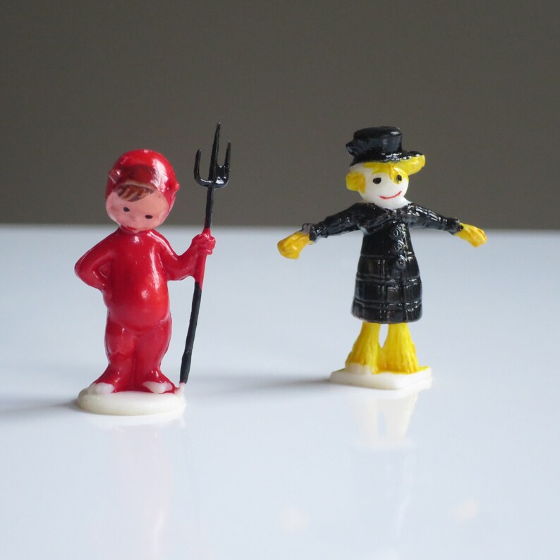 Mini Halloween Mini Figurines, set of 2, Spooky Dollhouse Mini Scarecrow, Hallows Eve Miniature image 4