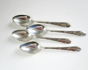 4 Vintage Silver Plate Tea Spoons, Oneida Bridal Wreath Pattern, 1950s Tea Spoons, Bridal Wedding Gifts