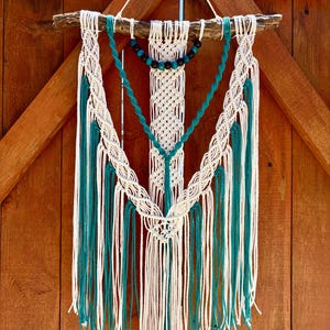 macrame wall hanging