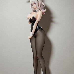 Premium Bunny Girl Figure – 1/4 Scale (40cm)  Collectible Painted Statue 15.7 in