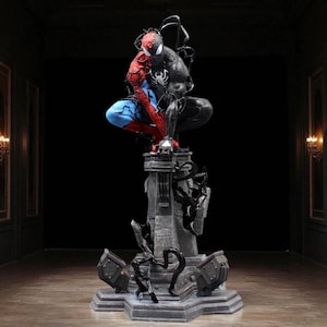 Venom Symbiote Spider-Man Painted Figure – 38cm Light-Up PVC Collector Statue