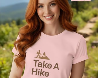 Lustiges Wandershirt für Damen und Herren: „Take A Hike“ – ein T-Shirt für Naturliebhaber in Erdtönen, ideal als Geschenk für Wanderer oder als Wander-T-Shirt für Naturwanderwege.