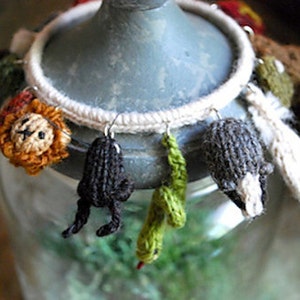 care of magical creatures charm bracelet 3 KNITTING PATTERN image 5