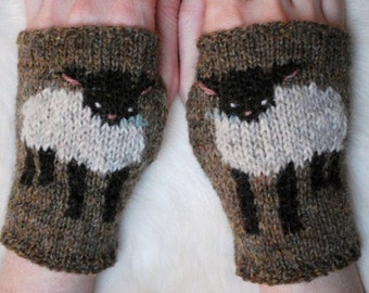 baby lamb cuffs KNITTING PATTERN