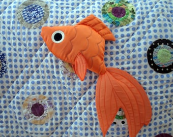 PATTERN: Crackle Fish Toy