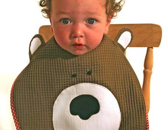 PATTERN: Baby Bear Bib