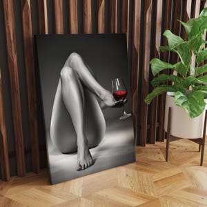 Kobieta z kieliszkiem do wina Plakat, Czarno-biały, Fotografia modowa, Wydruk wózka barowego, Sztuka ścienna z alkoholem, Plakat feministyczny