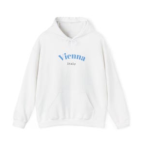 Sweat à capuche blanc carte postale Vienne Italie, sweat-shirt street style urbain, cadeau de voyage en Europe, pull-over tendance, haut tendance hiver unisexe