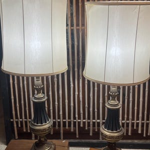 Vintage Stiffel Table Lamps Pair Hollywood Regency Brass Black Column Pineapple Motif Heavy MCM