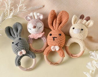 Personalized Toy Rattle with Baby Name, Custom Animal Crochet Baby Rattle, Baby Shower & Nephew Gift, Engraved Wooden Soothing rattle