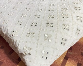 Tissu georgette blanc brodé et orné de miroirs, tissu pour robe indienne, largeur 44
