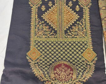 Ensemble de costume brodé en coton noir | Dupatta en modal de style ajrakh, sans couture