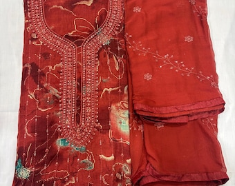 Ensemble salwar kameez 3 pièces rouge rouille brodé avec dupatta | Tissu à sequins au col | Tissu pour tenue ethnique festive