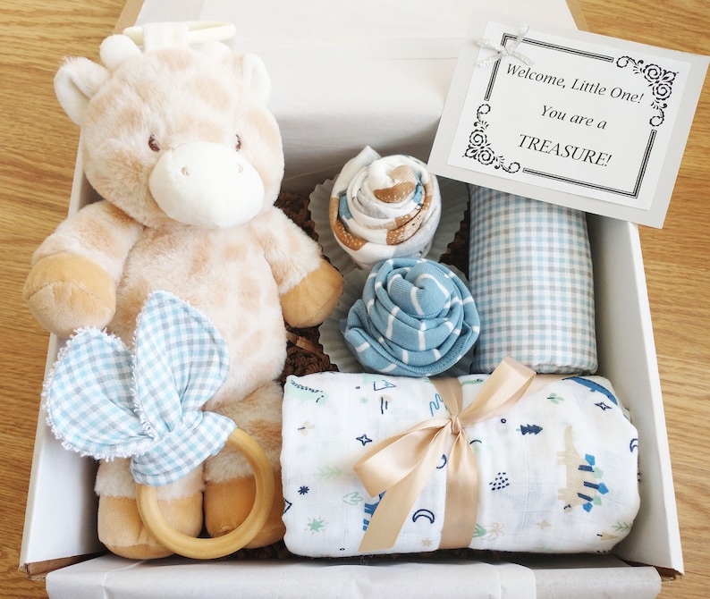 Baby Gift Box, Baby Gift Set, Baby Shower Gift, Gift for Babies. New Baby Gift, Unisex Gift, Swaddle, Bodysuits, Burp Cloth, Teether, Toy 
