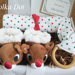 Neues Baby-Weihnachtsgeschenk, Baby-Dusche-Geschenk, Baby-Geschenk-Set, Baby-Geschenkkorb, personalisierte Karte, Spucktuch, Häschen Beißring, Hausschuhe