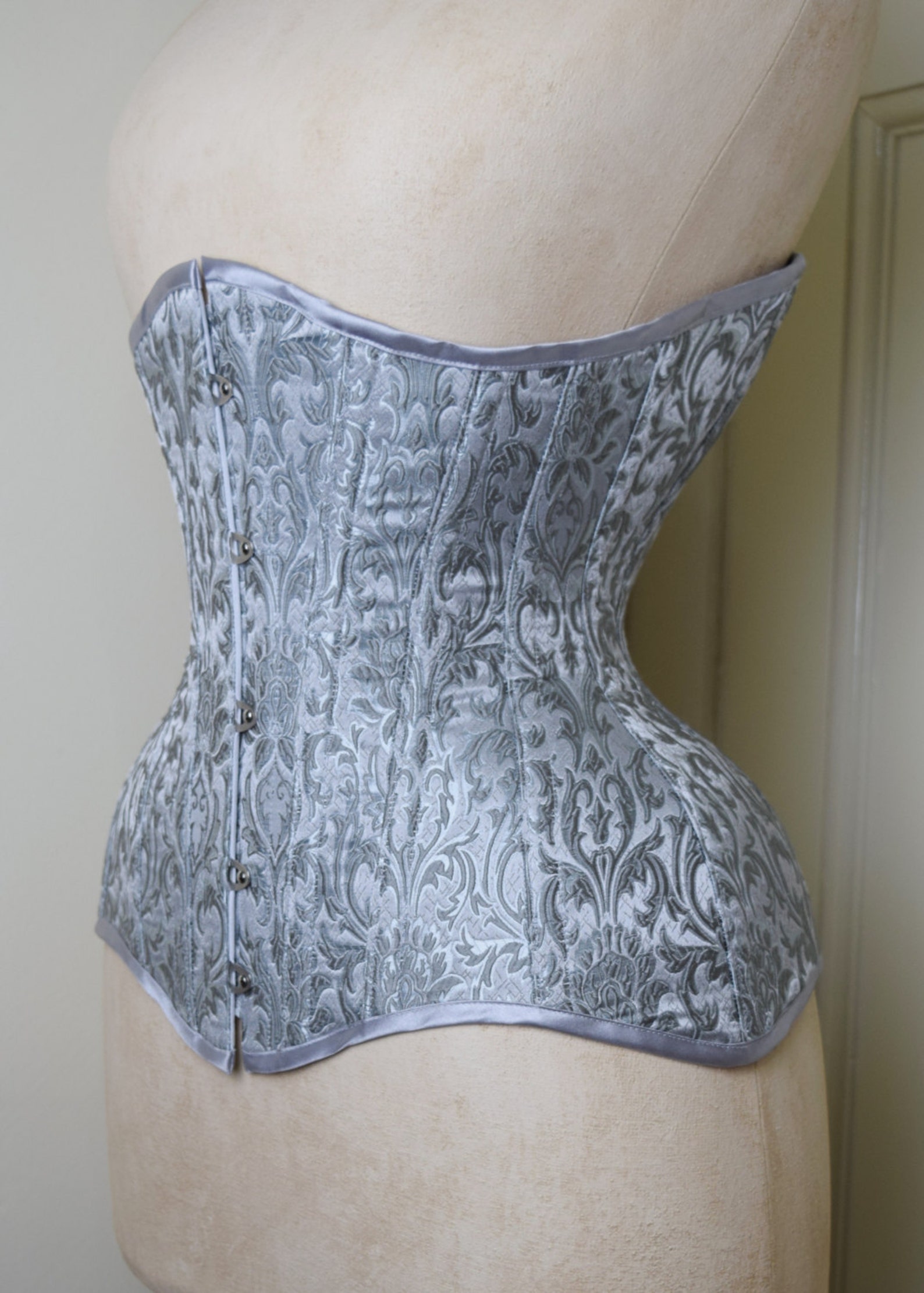 BESPOKE Brocade Bellecurve Waist Training Corset Etsy