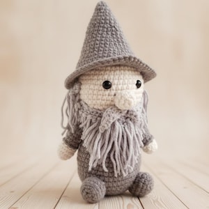 Wizard Crochet Pattern • Amigurumi Grey Wizard Doll 5 Inch • Easy PDF Tutorial • LOTR Inspired, Instant Download • Easy DIY Crochet Doll