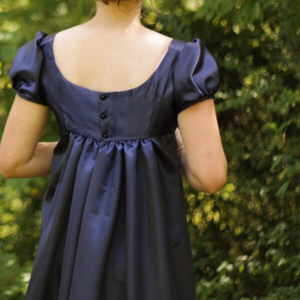 Navy Blue, Regency Dress, Formal Ball Gown, and Reenactment Costume Misses size 6