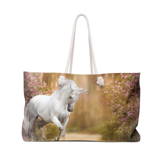 Unicorn Magic Weekender Bag: Perfect Gift for Jet-Setting Unicorn Enthusiasts