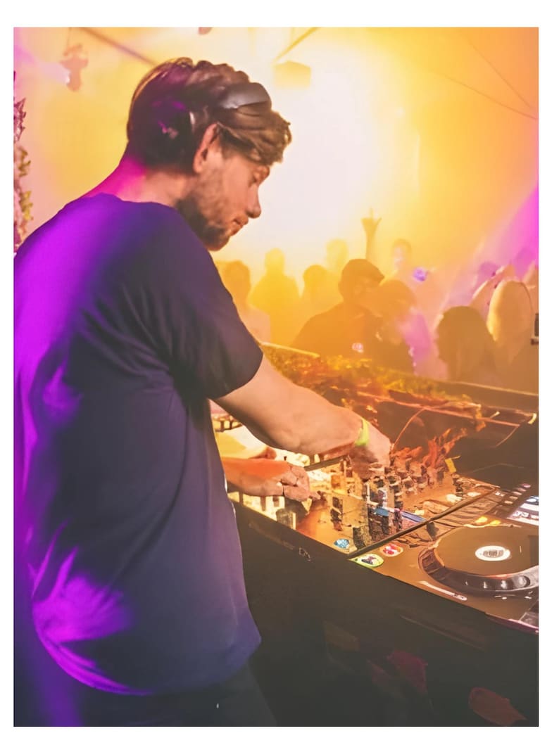 RAVE On - Neon Writing Pad for Bright Ideas - Colorful Planner and Rave Diary image 4