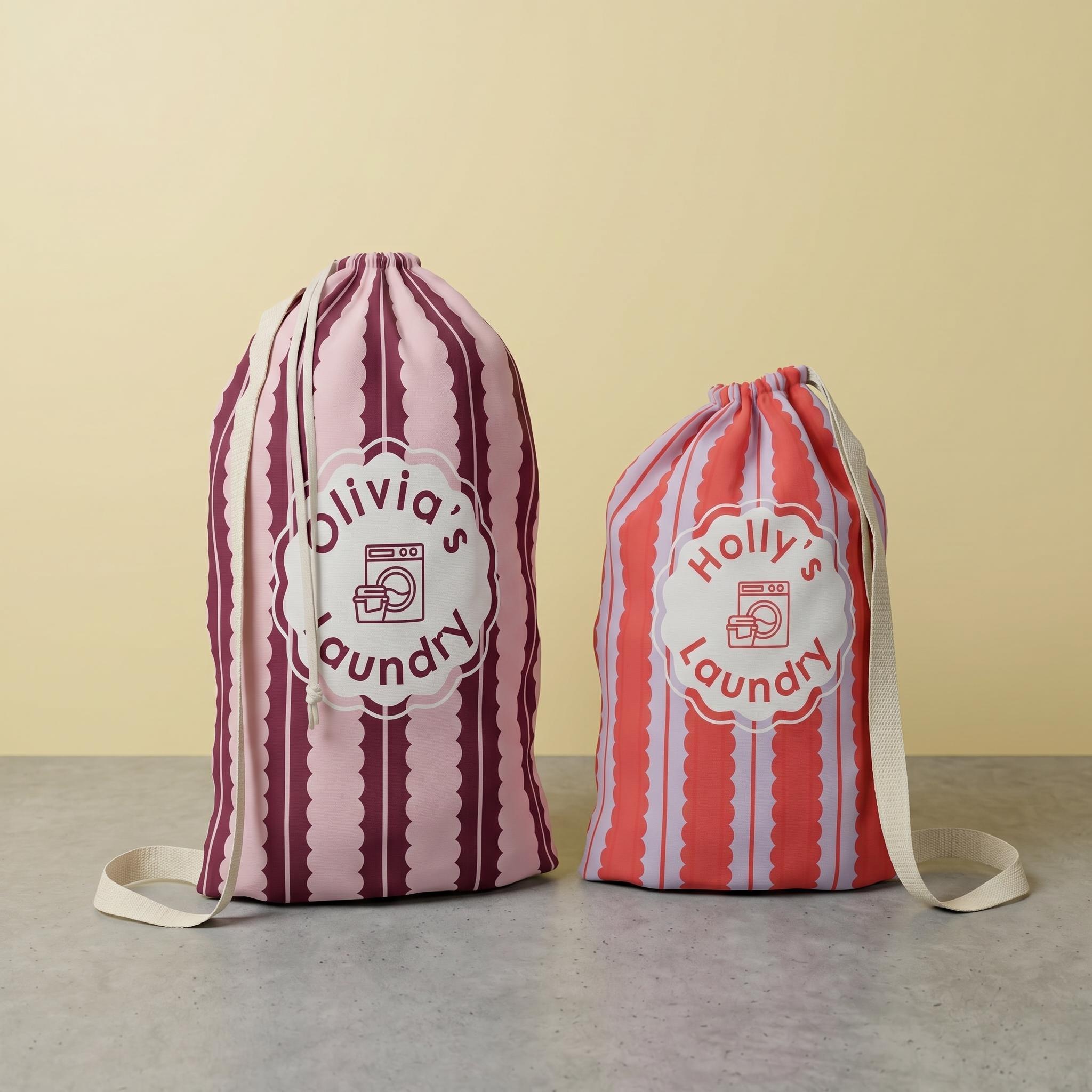 Personalized Scalloped Laundry Bag Custom Name Travel Washing Gift Teen Dorm Clothes Hamper Camping Customized Laundry Bag Swim Clothes Bag