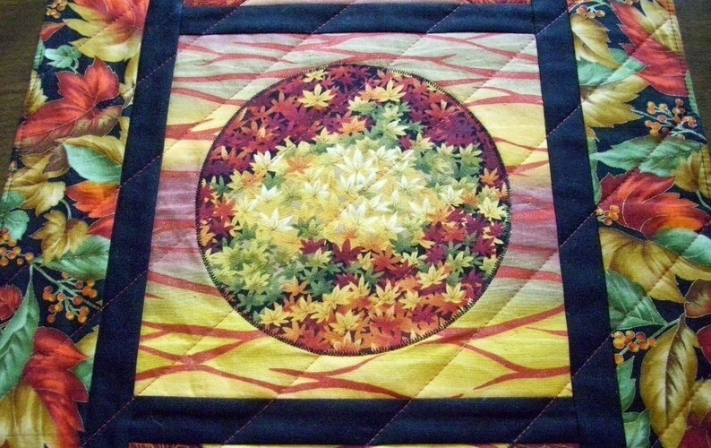 Quilted Fall Table Runner Wall Hanging Table Topper afbeelding 3