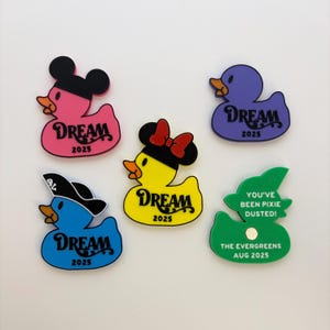 Ímãs personalizados de pato do cruzeiro Disney Dream (12) - Pixie Dust Gifts - Extensores de peixe - 4 estilos e 5 cores