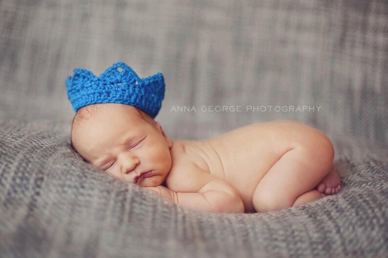 Newborn Crochet Crown, Baby Crown, Newborn Girl Crown, Newborn Boy Crown, Newborn Photo Prop, Prince, Princess, King, Royalty image 1