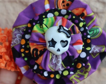 Diadema de calavera de Halloween, diadema de flores, diadema de calavera, accesorio para el cabello, diadema naranja púrpura, diadema de flores de yoyo de tela