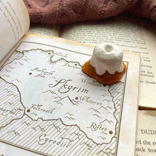 Skyrim Sweet Roll (Mini size)