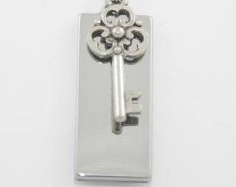 Llavero con memoria USB de 8 GB para guardar recuerdos de bodas e imágenes de ultrasonido.