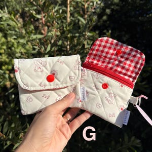 Quilted Zipper Wallet: Handmade Fabric Mini Pouch with Keychain G - Red baby bear
