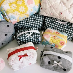 Carryall pouch / Makeup pouch / Toiletries bag / Quilted puffy pouch / Gingham pouch / Floral cosmetic bag / Keychain bag / Travel pouch