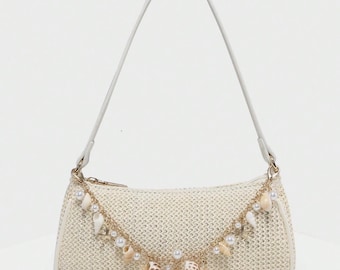 Bolso de hombro de paja: bolso playero estilo hobo con dije de concha y estrella de mar