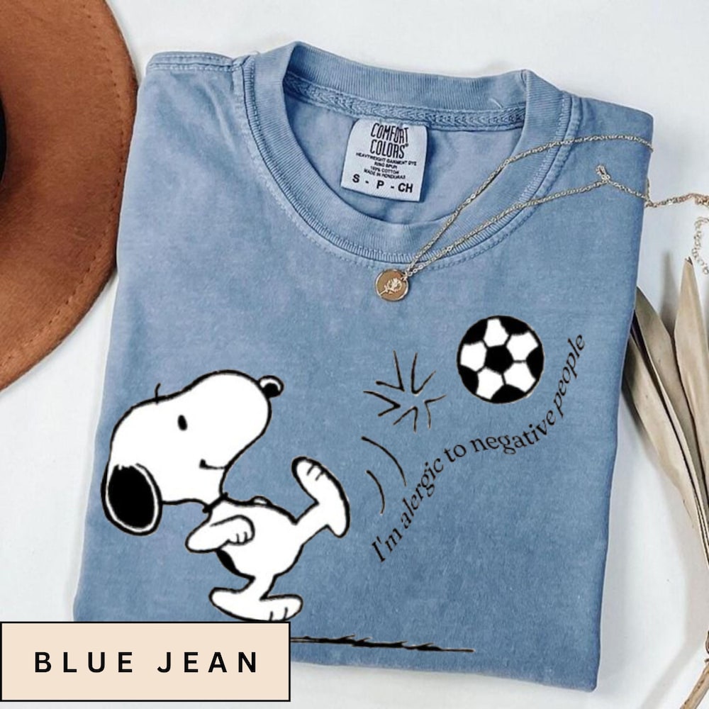 Snoopy Football T-Shirt, Franelas Con Snoopy, Snoopy Shirt Women, Snoopy Tshirt, Cute Peanuts Shirt, Snoopy Shirt, Comfort Colors Shirt Bespoketshirt Collections