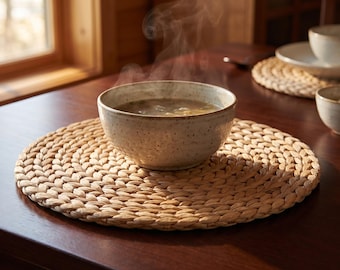 Water Hyacinth Placemat, Woven Round Table Mat for Dining Table Decor, Boho Farmhouse Kitchen Gift