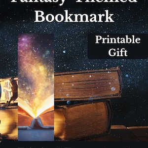 Könnte beinhalten: Ein Fantasy-Lesezeichen als digitaler Download. Das Bild zeigt einen Stapel alter Bücher mit einem farbenfrohen, galaxieartigen Design. Der Text auf dem Bild lautet "Druckbares Geschenk" und "Digitaler Download".