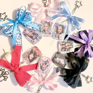 Porte-clés à breloques noeud KATSEYE inspirés de la Kpop fait main avec noeuds superposés