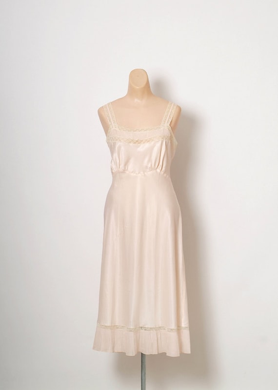 40s 50s vintage nightgown / peach nightgown / vint