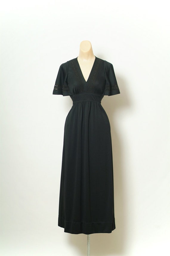 70s Vintage Dress / Vintage 70s black dress / Godd