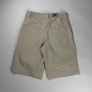 Vintage Nike Baggy Cargo Shorts / Y2K Style / Sportswear Graphic / Embroidered Swoosh / Bottoms / 34 Medium Beige