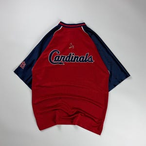 Camiseta vintage de los St. Louis Cardinals / Camiseta de béisbol de la MLB / Gráfico deportivo / Parche bordado / Rojo medio
