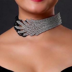 Collier Tour De Cou Avec Plastron Strass Cristal Blanc - Métal Argenté, Longueur Réglable